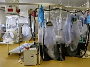 Φωτογραφία για Ανησυχία σε όλη την Ευρώπη - Νοσοκόμα προσβλήθηκε από τον ιό του Έμπολα
