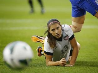 Φωτογραφία για Τα αστέρια του γυναικείου ποδοσφαίρου μηνύουν τη ΦΙΦΑ