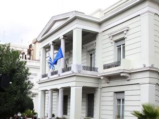 Φωτογραφία για Τα Σκόπια κατοχυρώνουν τη «μακεδονική γλώσσα» στην ΕΕ - Η Ελλάδα και το ΥΠΕΞ τι κάνουν;