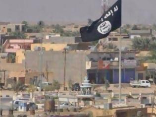 Φωτογραφία για ο Ισλαμικό Κράτος κατέλαβε το διοικητήριο της Κομπάνι