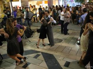 Φωτογραφία για Πάτρα: Γέμισε χορευτές τάγνκο η Ρήγα Φεραίου! - Δείτε φωτο