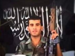 Φωτογραφία για Δείτε το σοκαριστικό βίντεο που ένας λιβανέζος στρατιώτης αυτομόλησε στην τρομοκρατική οργάνωση ΑΛ ΝΟΥΣΡΑ