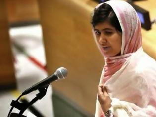 Φωτογραφία για Λίγο μετά το Νόμπελ Ειρήνης απειλείται και πάλι η ζωή της17χρονης Malala