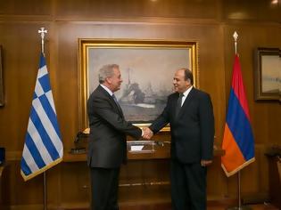 Φωτογραφία για Συνάντηση ΥΕΘΑ Δημήτρη Αβραμόπουλου με τον Πρέσβη της Αρμενίας