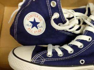Φωτογραφία για H Converse μηνύει 31 εταιρείες για αντιγραφή του διάσημου παπουτσιού της - Οι γνωστές εταιρείες που σέρνει στα δικαστήρια