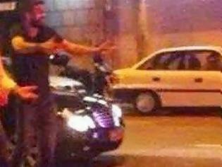 Φωτογραφία για Επίθεση Πικέ σε αστυνομικούς: «Με ζηλεύετε γιατί είμαι διάσημος»