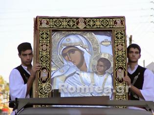 Φωτογραφία για 5426 - Χιλιάδες πιστοί υποδέχθηκαν την Παναγία την Παραμυθία