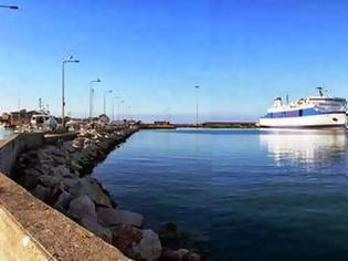 Φωτογραφία για Επίθεση 31χρονου με σφυρί σε οδηγό στο λιμάνι της Κυλλήνης!