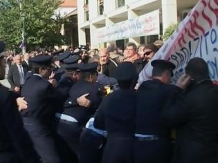 Φωτογραφία για Πάτρα: Ελαστικότερα μέτρα αστυνόμευσης στην παρέλαση για την 28η Οκτωβρίου - Τι θα γίνει με τους φράχτες