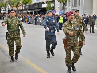 Φωτογραφία για Φωτό από τη στρατιωτική παρέλαση στη Λάρισα