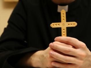 Φωτογραφία για ΣΟΚ: Αυτοκτόνησε ιερέας κατηγορούμενος για παιδεραστία