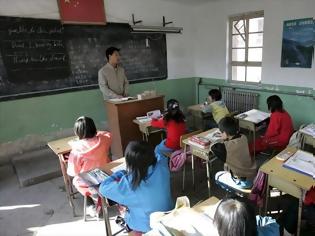 Φωτογραφία για Κίνα: Αντιθρησκευτική εκστρατεία στα σχολεία των μουσουλμανικών περιοχών