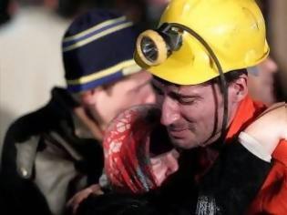 Φωτογραφία για Μειώνονται οι ελπίδες για τους εγκλωβισμένους εργάτες στη Νότια Τουρκία