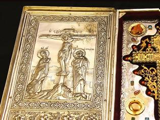 Φωτογραφία για Έρχονται στην Αθήνα το Τίμιο Ξύλο και τα Ιερά Λείψανα των Αγίων Ιωάννου του Χρυσοστόμου και Σεραφείμ του Σάρωφ