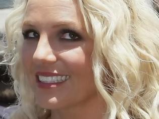 Φωτογραφία για Τραγική εμφάνιση της Britney Spears - Δείτε την χωρίς εξτένσιον και με μουτζουρωμένα μάτια [photos]