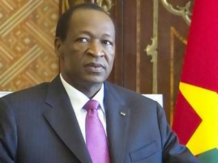 Φωτογραφία για Παραιτήθηκε ο πρόεδρος της Μπουρκίνα Φάσο