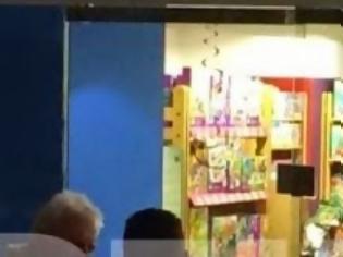 Φωτογραφία για Ατύχημα ο θάνατος της κοπέλας στο κατάστημα παιχνιδιών στο Ψυχικό σύμφωνα με τον ιατροδικαστή