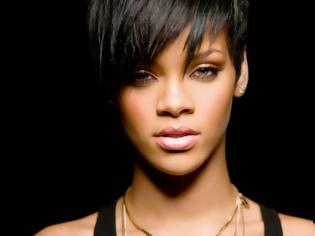 Φωτογραφία για Το απίστευτο ποσό που ξόδεψε ψωνίζοντας μέσα σε μια νύχτα η Rihanna