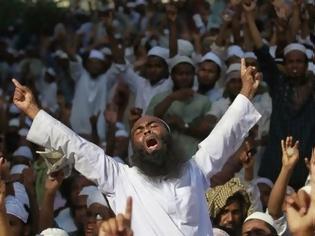 Φωτογραφία για Πακιστάν: Έκαψαν σε καμίνι για τούβλα νεαρό ζευγάρι χριστιανών για βλασφημία!
