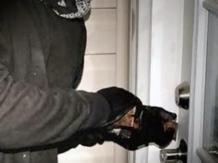 Φωτογραφία για Τρύπωσαν σε παλαιοπωλείο της Ξάνθης...Έκλεψαν 400 ευρώ και ένα tablet και έγιναν καπνός