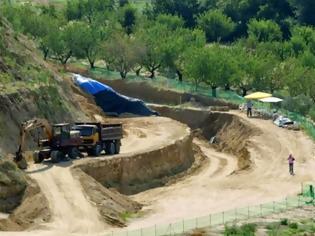 Φωτογραφία για Αμφίπολη: Τελειώνει η ανασκαφή στους θαλάμους του τάφου
