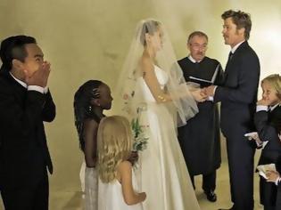 Φωτογραφία για Tι αποκαλύπτει η Τζολί για τον γάμο με τον Μπραντ Πιτ!