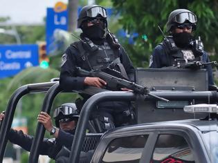 Φωτογραφία για Βίαια επεισόδια στο Μεξικό με 11 αστυνομικούς τραυματίες