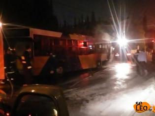 Φωτογραφία για Λεωφορείο έπιασε φωτιά εν κινήσει στη Θεσσαλονίκη