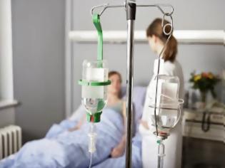 Φωτογραφία για Απίστευτη ΚΟΜΠΙΝΑ σε νοσοκομεία: Εταιρεία πλήρωνε γιατρούς για να προωθούν τα προϊόντα της...