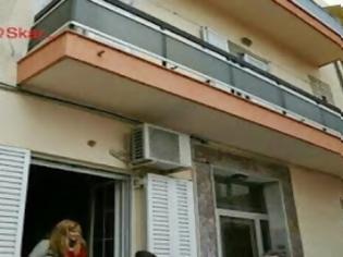 Φωτογραφία για Θρίλερ στην Ανθούπολη με γυναίκα που την πετάνε έξω από το σπίτι της, κλητήρες πασίγνωστης τράπεζας