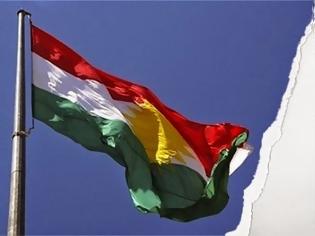 Φωτογραφία για Υψηλός πυρετός στην Άγκυρα - Μεγάλη σημαία ύψωσαν οι Κούρδοι στο Ντιγιιαρμπακίρ
