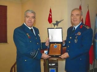 Φωτογραφία για Επίσκεψη Αρχηγού ΤΑ στη Διοίκηση Μαχητικών Αεροσκαφών και Αεράμυνας της τουρκικής Αεροπορίας
