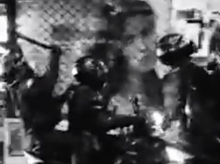 Φωτογραφία για «Προβοκάτσια το βίντεο με τους αστυνομικούς στο περίπτερο των Εξαρχείων»