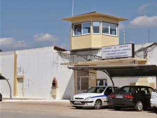 Φωτογραφία για Κρατούμενος τραυμάτισε σωφρονιστικό υπάλληλο στις φυλακές Αγίου Στεφάνου