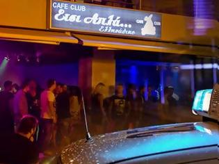 Φωτογραφία για Για μια γυναίκα ο Αλβανός μανιακός γάζωσε το μπαρ στο Μικρολίμανο