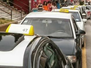 Φωτογραφία για Επιτέθηκαν σε ταξί στο Δροσερό Ξάνθης...Πέντε άτομα έστησαν καρτέρι στον οδηγό!