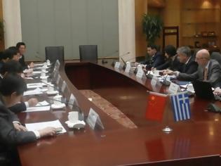Φωτογραφία για Ιατρικός τουρισμός και ελληνικά γενόσημα στη συνάντηση Βορίδη με τον Κινέζο υφυπουργό Υγείας