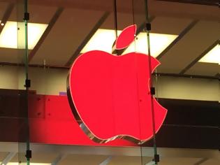 Φωτογραφία για Η Apple κοκκίνισε για την ημέρα κατά του AIDS