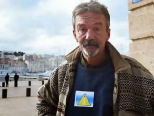 Φωτογραφία για Κάν' το όπως οι ναζί: Γαλλική πόλη αναγκάζει αστέγους να φορούν κίτρινο τρίγωνο
