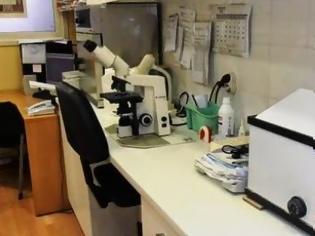 Φωτογραφία για Οι γιατροί βάζουν από την τσέπη τους για τις εξετάσεις των ασφαλισμένων!