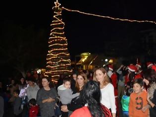 Φωτογραφία για Μια μαγική βραδιά στα Σφακιά με την φωταγώγηση του Χριστουγεννιάτικου Δέντρου