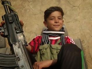 Φωτογραφία για ΑΠΑΡΑΔΕΚΤΟ: Ο 14χρονος Χαϊντάρ εκπαιδεύεται στα όπλα [video]
