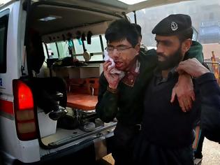 Φωτογραφία για Πακιστάν: 135 νεκροί σε σχολείο - Οι Ταλιμπάν εκτελούσαν τα παιδιά ένα-ένα [video + photos]