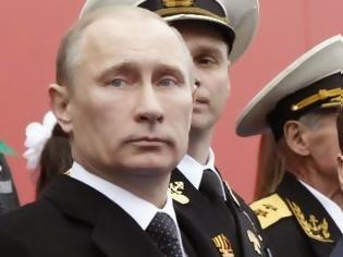 Φωτογραφία για Η Ρωσία σε κρίση: Το ρούβλι καταρρέει, ο Πούτιν «βλέπει» κερδοσκοπία και οι Ρώσοι απαντούν με μαύρο χιούμορ