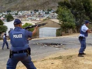 Φωτογραφία για «Serial killer» σκοτώνει γυναίκες στη Νότια Αφρική