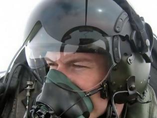 Φωτογραφία για Πιλότος - σαμουράι της RAF άντρας της χρονιάς! [video]