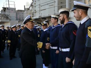 Φωτογραφία για Επίσκεψη Αρχηγού ΓΕΝ στο ΑΣ και στο ΝΣ για Ανταλλαγή Ευχών