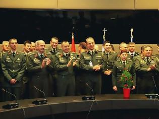 Φωτογραφία για Χριστουγεννιάτικα Κάλαντα στο Γενικό Επιτελείο Στρατού