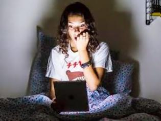 Φωτογραφία για Διαβάζεις e-book πριν κοιμηθείς; ΔΕ θα κοιμηθείς