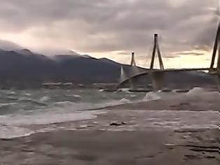 Φωτογραφία για Δείτε το εντυπωσιακό βίντεο: Θυελλώδεις άνεμοι και τσουχτερό κρύο στο Ρίο Αντίρριο... [video]